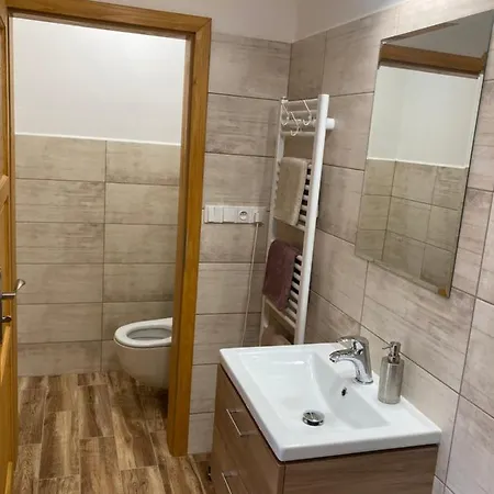 Smudla Apartment *